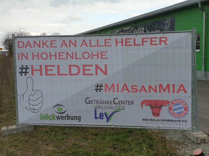 Plakat-Helden.jpg